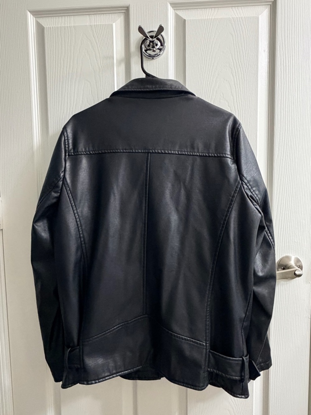 PrettyLittleThing Black Faux Leather Biker Jacket - Picture 2 of 4